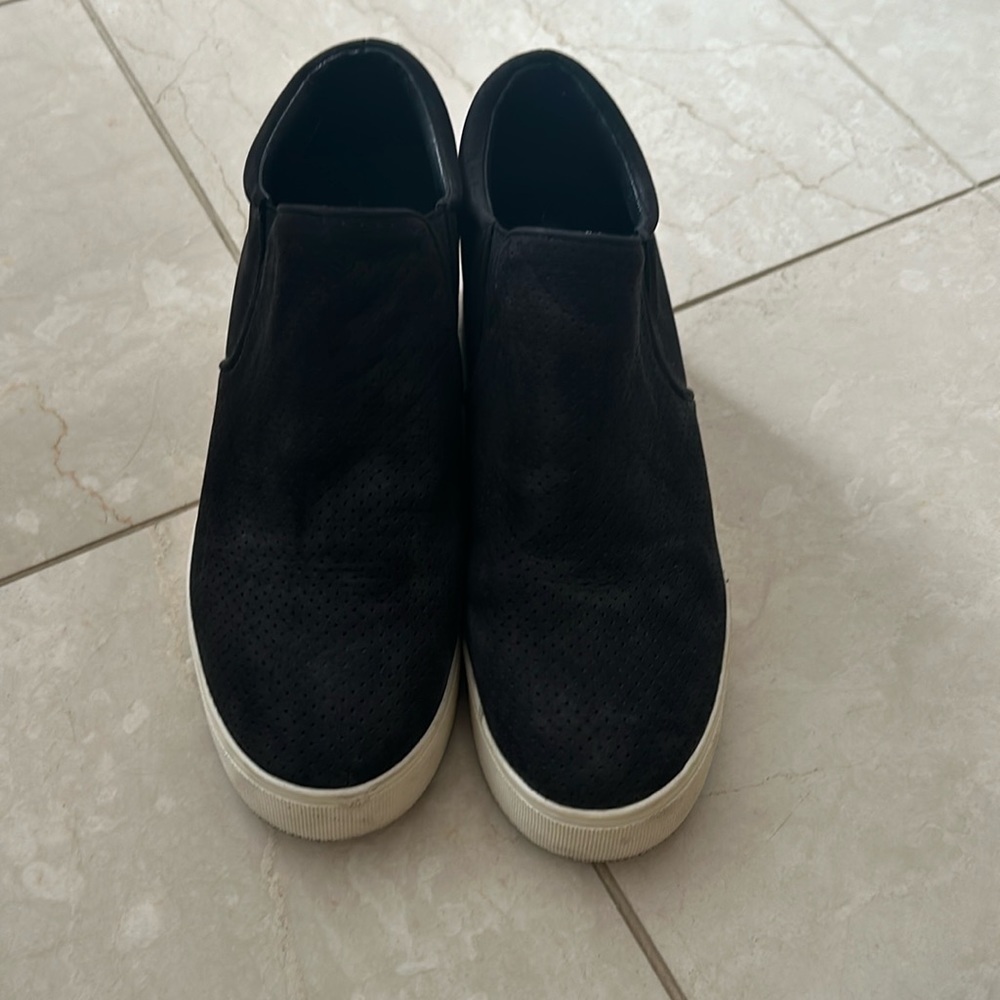 Jslides sneakers